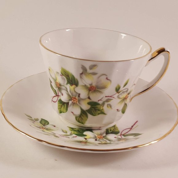 Vintage Delphine China Green & White Swirl Teacup and Saucer - Picture 3 of 9